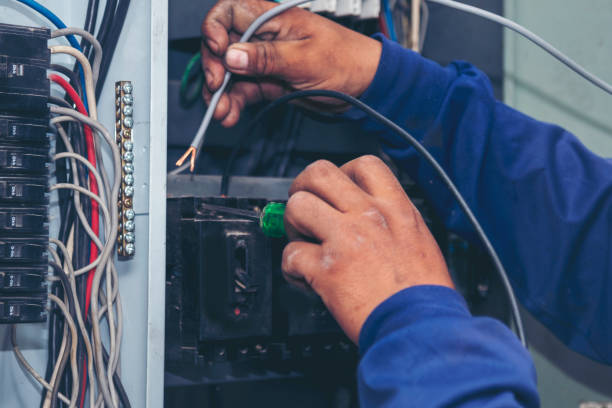 Best Licensed Electrician  in Hinton, OK